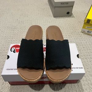 Skechers Jemma low wedge sandal size 8